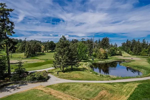 1115 Craigflower Rd # 206D, Esquimalt BC V9A 2Y1 - 2 bed, 2 bath in Esquimalt