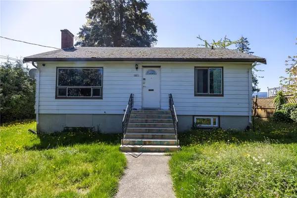 1019/1023 Dufferin Cres, Nanaimo BC V9S 2B5 - 4 bed, 2 bath in Nanaimo