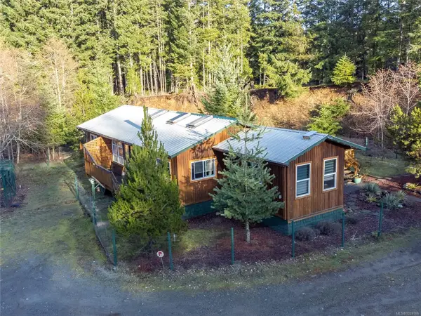 360 Cape Mudge Rd, Quadra Island BC V0P 1H0 - 3 bed, 2.0 bath in Quadra Island