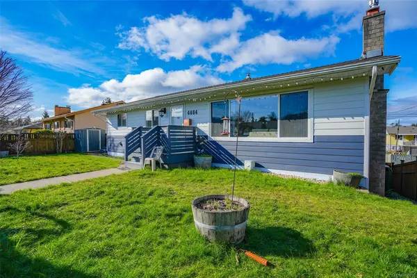 4484 9th Ave, Port Alberni BC V9Y 4V5 - 4 bed, 2 bath in Port Alberni