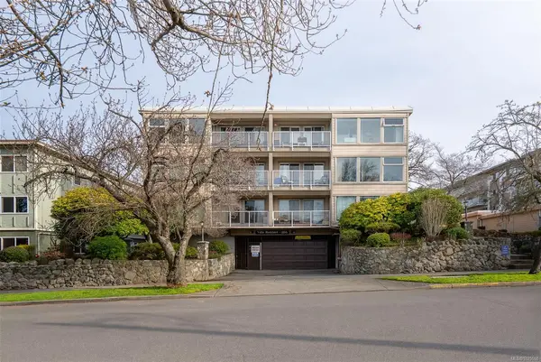 1166 Rockland Ave # 104, Victoria BC V8V 3H7 - 1 bed, 1 bath in Victoria