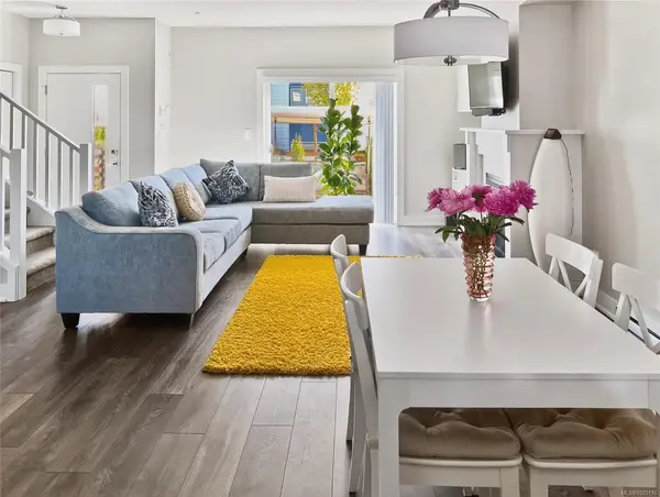 2727 Celestial Crt, Langford BC V9B 3R6 - 3 bed, 2 bath in Langford