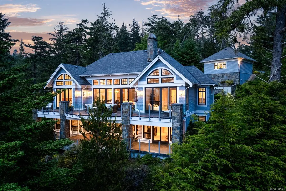 1050 Roxview Crt, Sooke BC V9Z 1L8