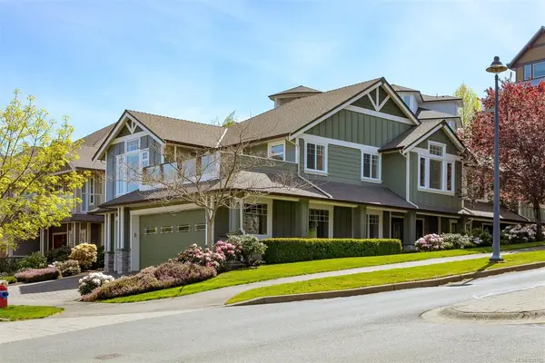 1135 Timber View, Langford BC V9B 0B5 - 7 bed, 5 bath in Langford