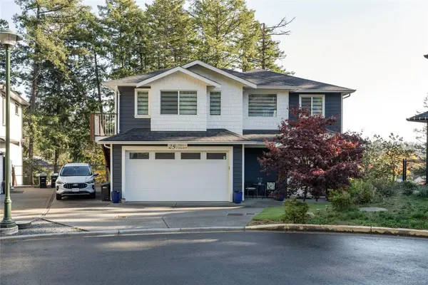 25 Tuzo Crt, View Royal BC V9B 0S9 - 4 bed, 4 bath in View Royal