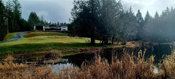 5621 Hanks Rd, Duncan BC V9L 6J2 - 9 bed, 6 bath in Duncan