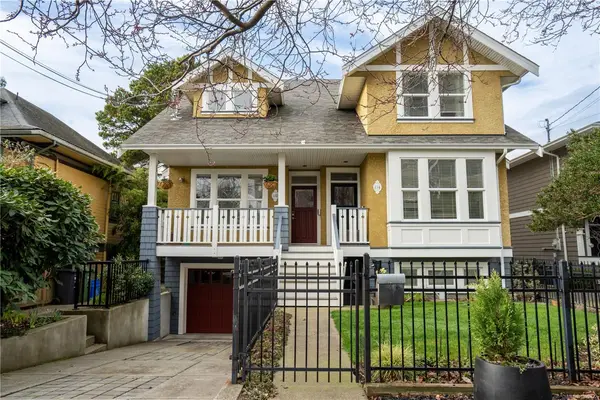 132 Clarence St, Victoria BC V8V 2J2