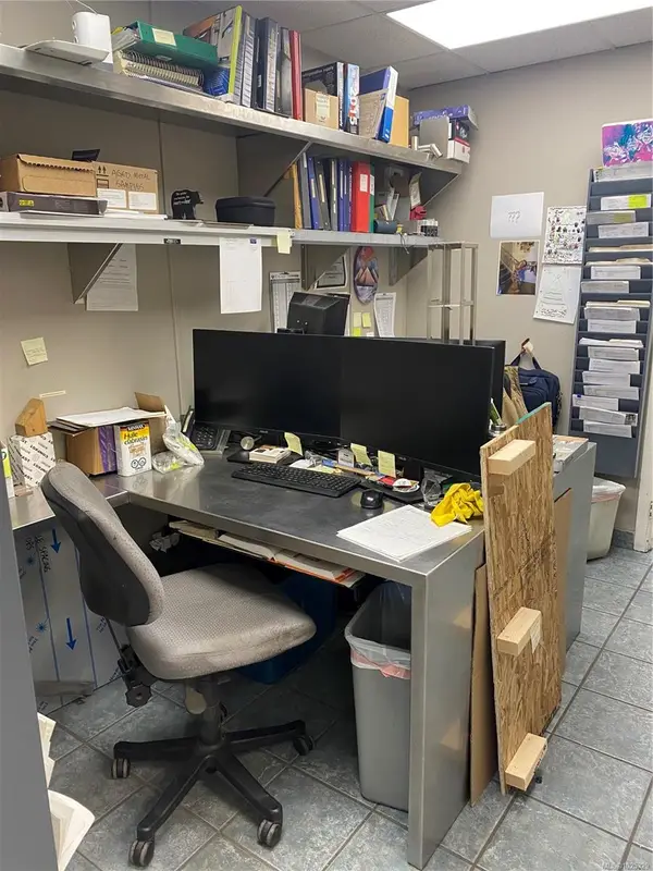 3123 Steele St, Victoria BC V8Z 3N7 - 0 bed, 0 bath in Victoria