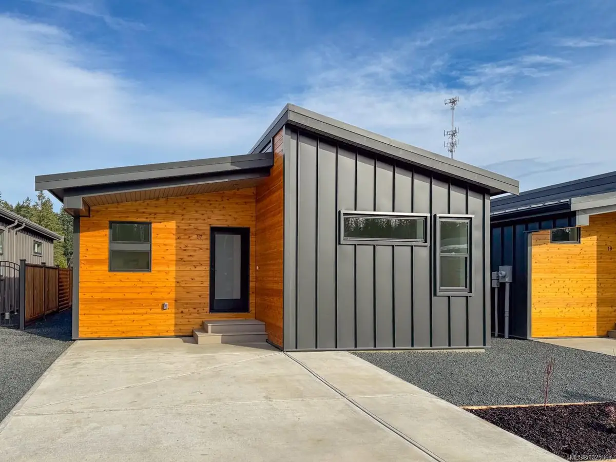 3025 Royston Rd #17, Cumberland BC V0R 1S0