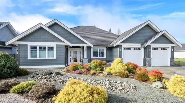 1290 Crown Isle Dr # 207, Courtenay BC V9N 0B8 - 3 bed, 2 bath in Courtenay