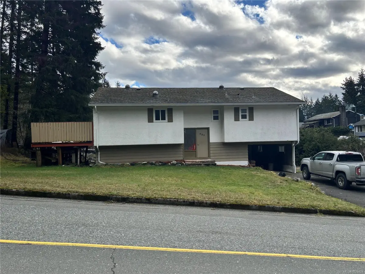 649 Nimpkish Dr, Gold River BC V0P 1G0