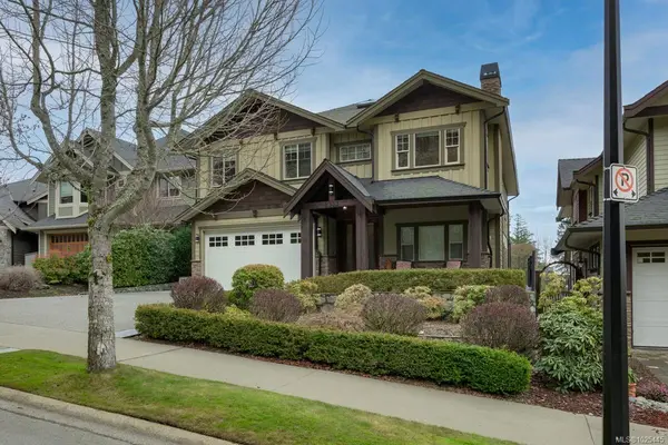 2333 Copper Rock Crt, Langford BC V9B 0G4 - 7 bed, 4 bath in Langford