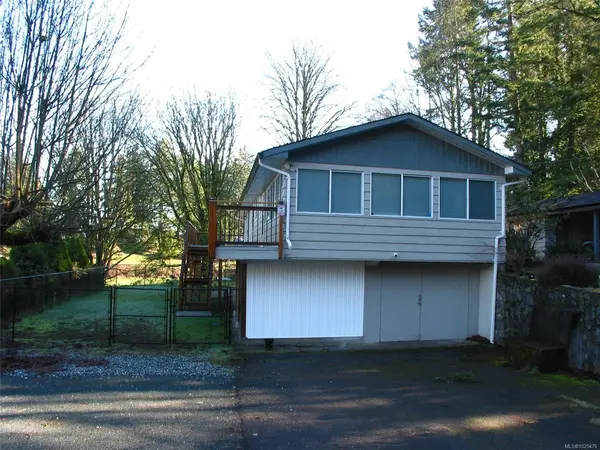 2765 Cameron Taggart Rd, Cobble Hill BC V0R 1L0 - 5 bed, 4 bath in Cobble Hill
