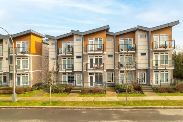 308 Hillcrest Ave # 106, Nanaimo BC V9R 6G6 - 4 bed, 5 bath in Nanaimo