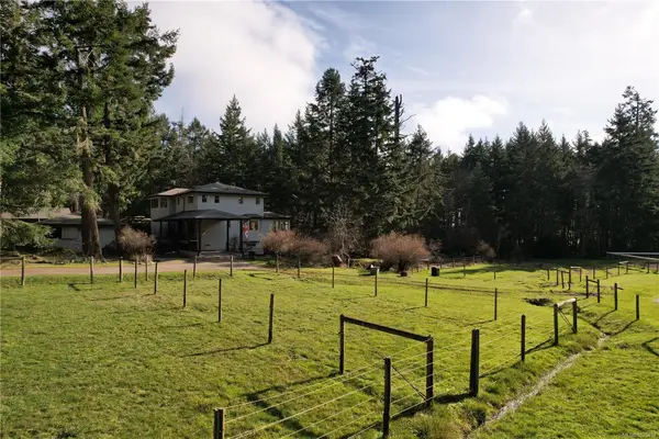 137 Forest Ridge Rd, Salt Spring BC V8K 1W4 - 3 bed, 3.0 bath in Salt Spring