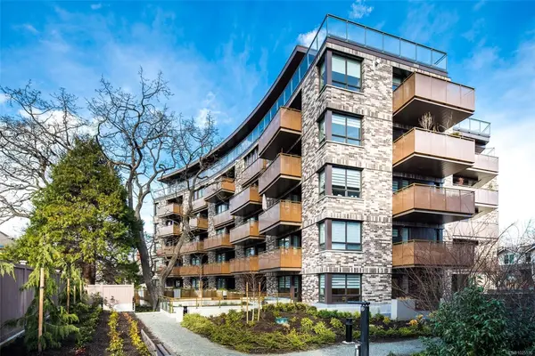 1201 Fort St # 305, Victoria BC V8V 0G1 - 2 bed, 2 bath in Victoria