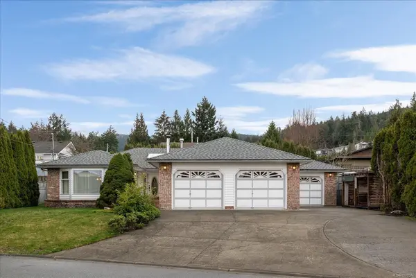 813 Cameron Way, Ladysmith BC V9G 1N3 - 2 bed, 2 bath in Ladysmith