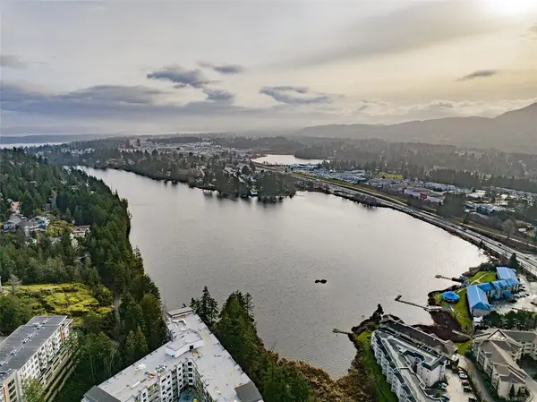 4080 Salal Dr, Nanaimo BC V9T 5J7 - 3 bed, 2 bath in Nanaimo