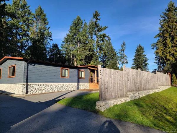2314 Gould Rd W, Nanaimo BC V9X 1J7 - 3 bed, 2 bath in Nanaimo