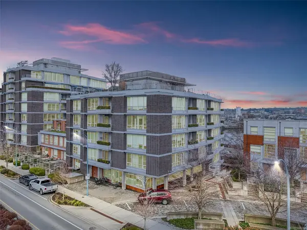 391 Tyee Rd # 405, Victoria BC V9A 0A9 — Pending Sale in Victoria