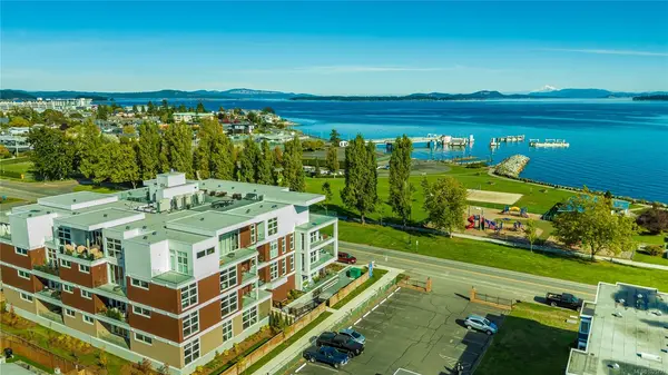 9570 Fifth St # 105, Sidney BC V8L 2W5 - 3 bed, 2 bath in Sidney