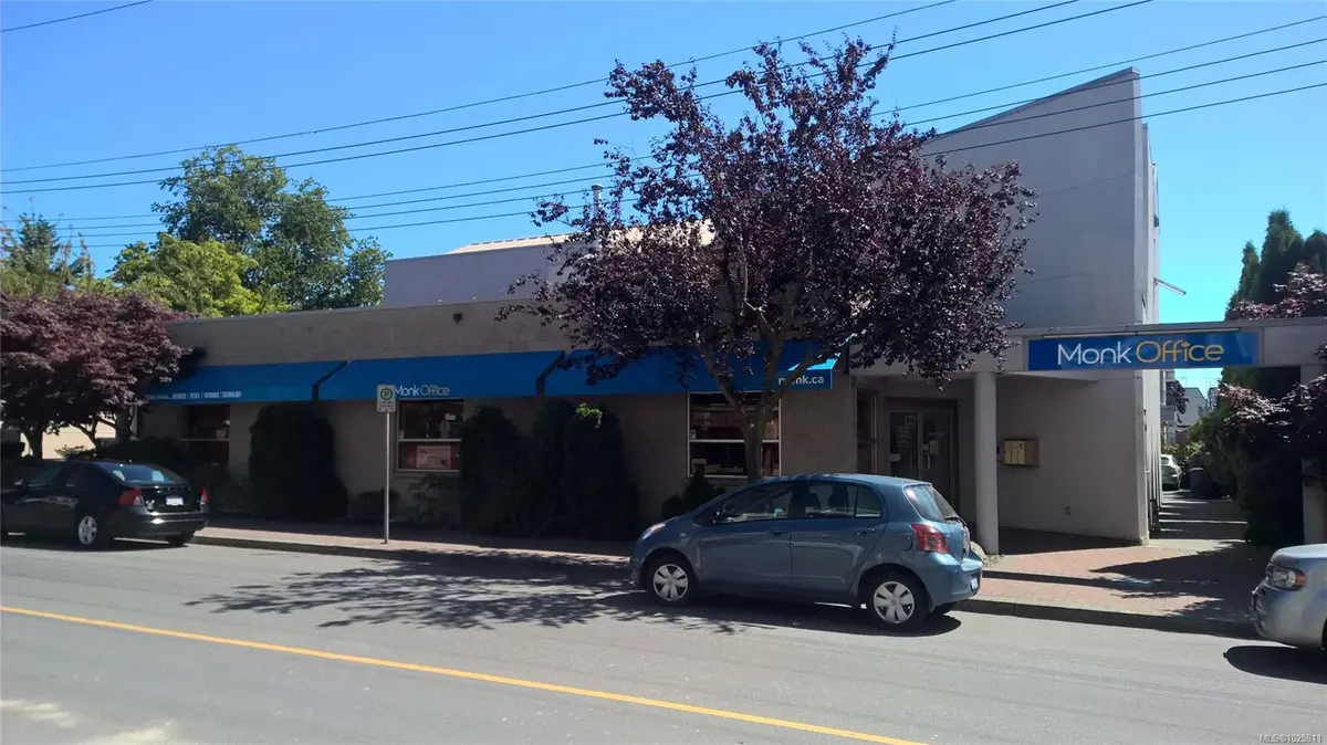 9839 Fifth St # 101, Sidney BC V8L 2X4