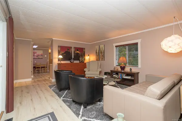 61 12th St # 28, Nanaimo BC V9R 6L2 - 2 bed, 2 bath in Nanaimo