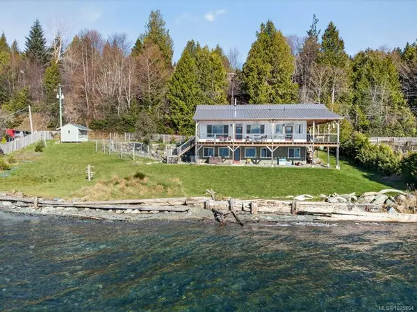 420 1st St, Sointula BC V0N 3E0 - 3 bed, 3.0 bath in Sointula