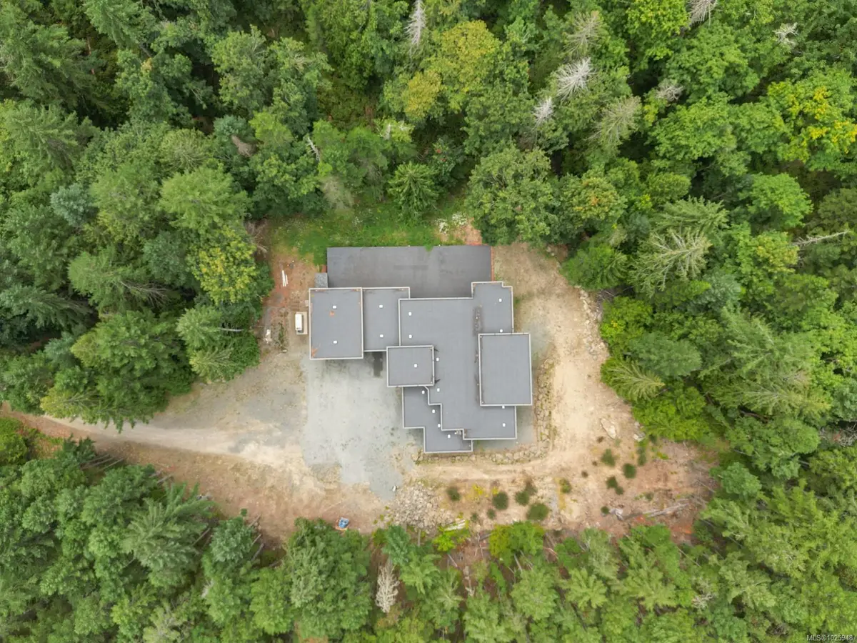 4811 Henry Roethel Rd, Ladysmith BC V9G 1G9