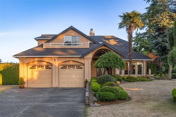 2391 Alta Vista Pl, Central Saanich BC V8Z 5S6 - 3 bed, 3 bath in Central Saanich