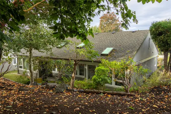 735 Moss St # 6, Victoria BC V8V 4N9 - 2 bed, 2 bath in Victoria