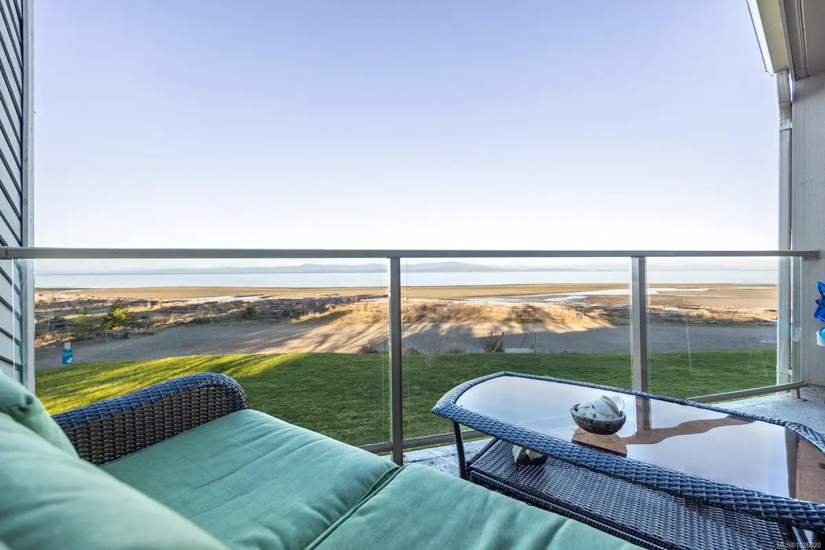 3295 Island Hwy W #208, Qualicum Beach BC V9K 2C6 — Pending Sale in Qualicum Beach