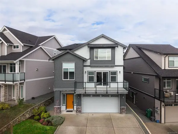 1348 Flint Ave, Langford BC V9B 0Z8 - 4 bed, 4 bath in Langford