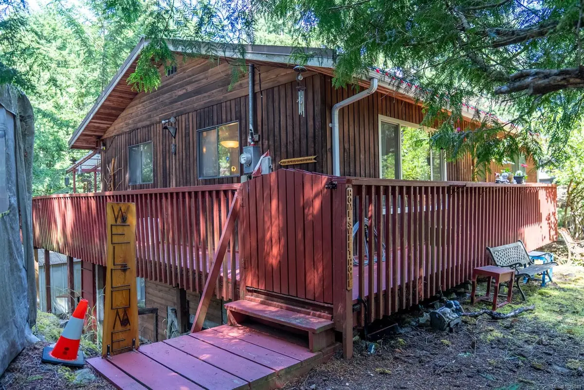 2611 Gunwhale Rd, Pender Island BC V0N 2M2