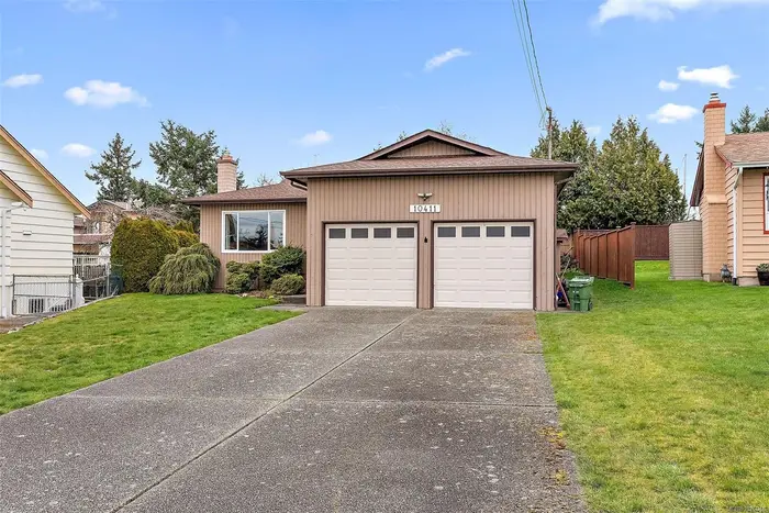 10411 Finch Pl, Sidney BC V8L 4P7