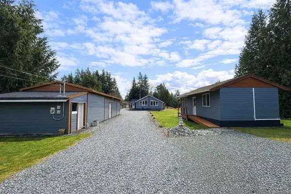 1101 Ewen Rd, Hyde Creek BC V0N 2R0 - 2 bed, 2.0 bath in Hyde Creek