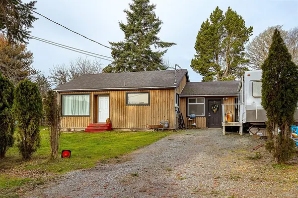 6716 Ayre Rd, Sooke BC V9Z 0H1 - 2 bed, 1 bath in Sooke