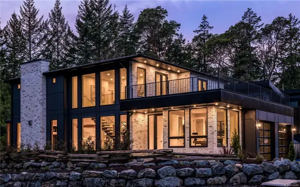 609 Medalist Ave, Colwood BC V9C 0R7 - 3 bed, 4 bath in Colwood