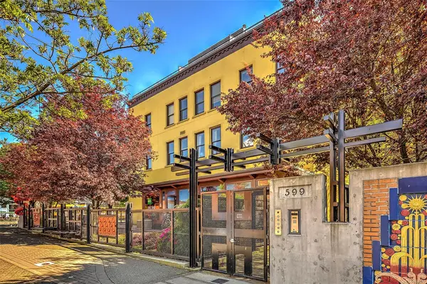 599 Pandora Ave # 214, Victoria BC V8W 1N5 - 1 bed, 1 bath in Victoria