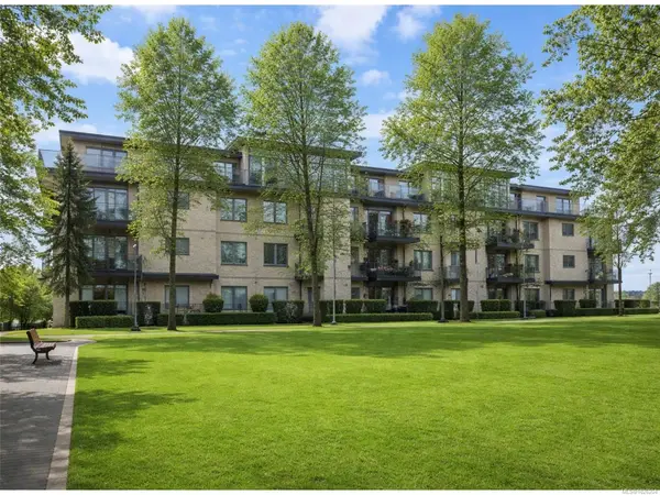 330 Waterfront Cres # 306, Victoria BC V8T 5K3