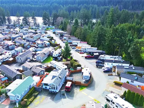 1105 Woss Lake Dr, Nanaimo BC V9R 6X7