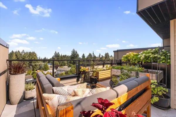 5711 Vanderneuk Rd # 102, Nanaimo BC V9T 5H3 - 3 bed, 3 bath in Nanaimo