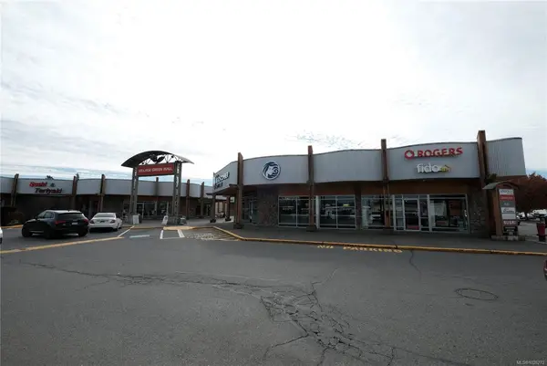 180 Central Rd # 8, Duncan BC V9L 1X3
