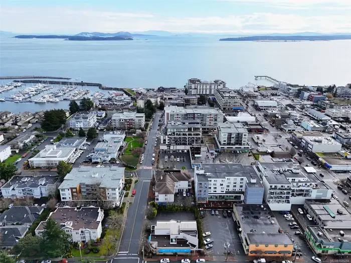 Open house at 2421 Sidney Ave # 301, Sidney BC V8L 1Y8