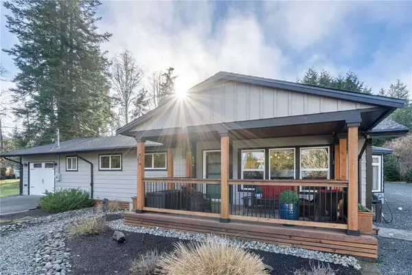 674 Hawthorne Rise, Parksville BC V9P 2A1 - 3 bed, 3 bath in Parksville