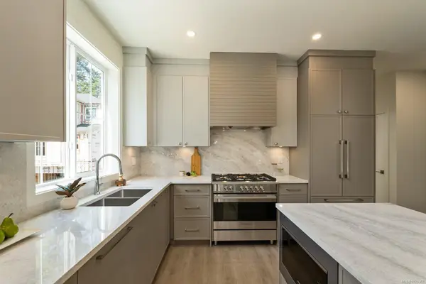 2770 Vantilburg Cres # 206, Langford BC V9B 3K4 - 4 bed, 3 bath in Langford