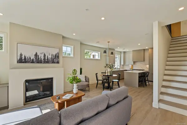 2770 Vantilburg Cres # 111, Langford BC V9B 3K4 - 4 bed, 3 bath in Langford