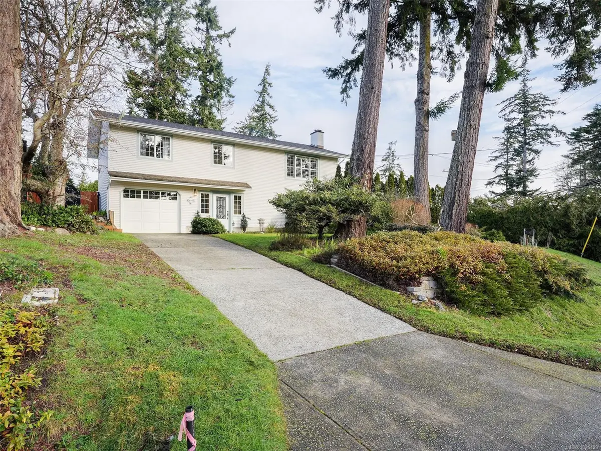 7058 Wright Rd, Sooke BC V8Z 0S5