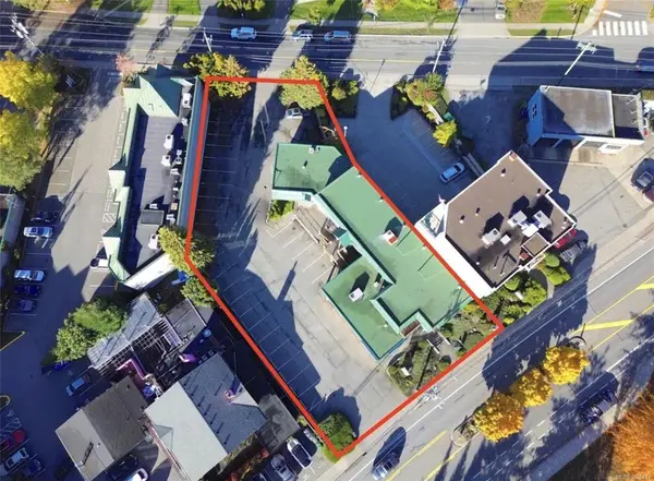 4500 West Saanich Rd, Saanich BC V8Z 5L3