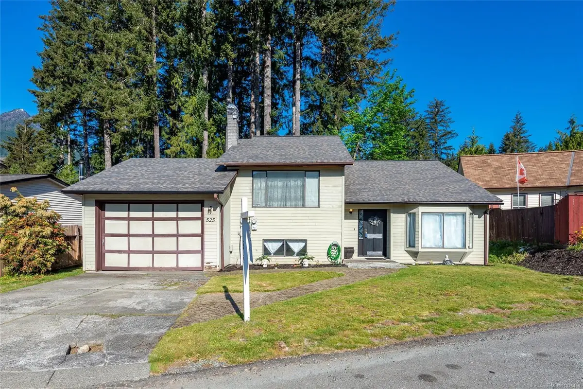 525 Muchalat Crt, Gold River BC V0P 1G0